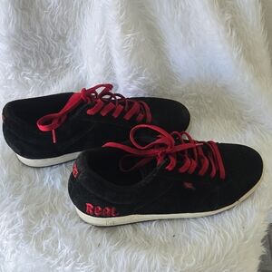 DC Men's Black and‎ Red Sneakers